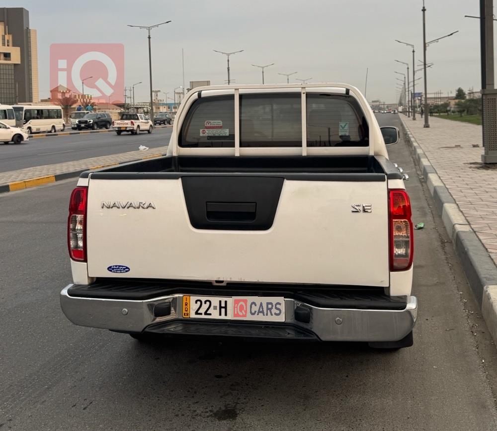 نيسان نافارا